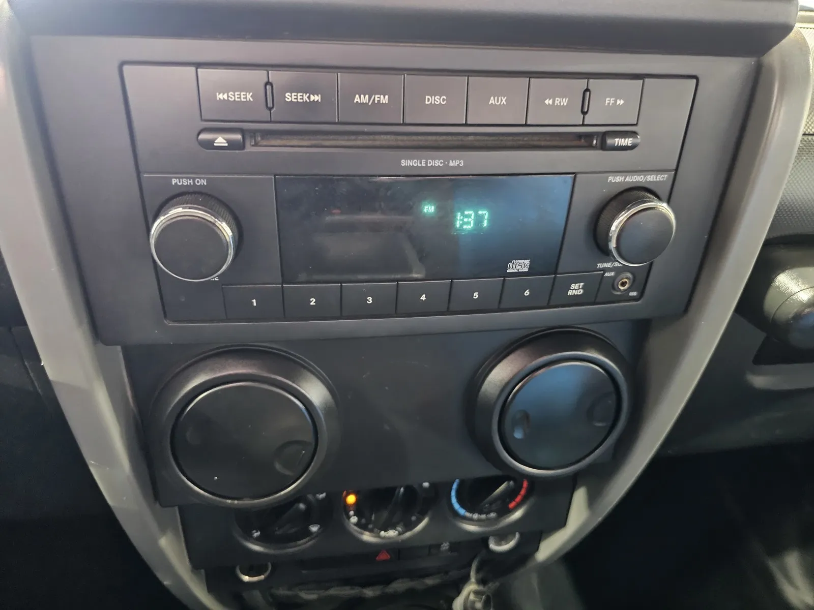Jeep Wrangler photo 15
