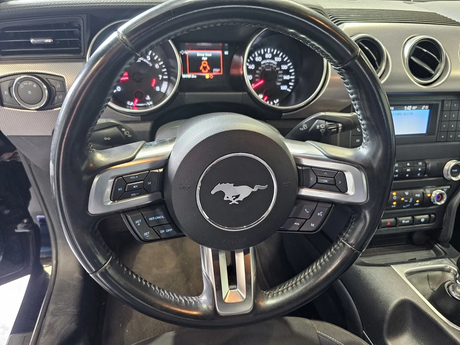 Ford Mustang photo 12