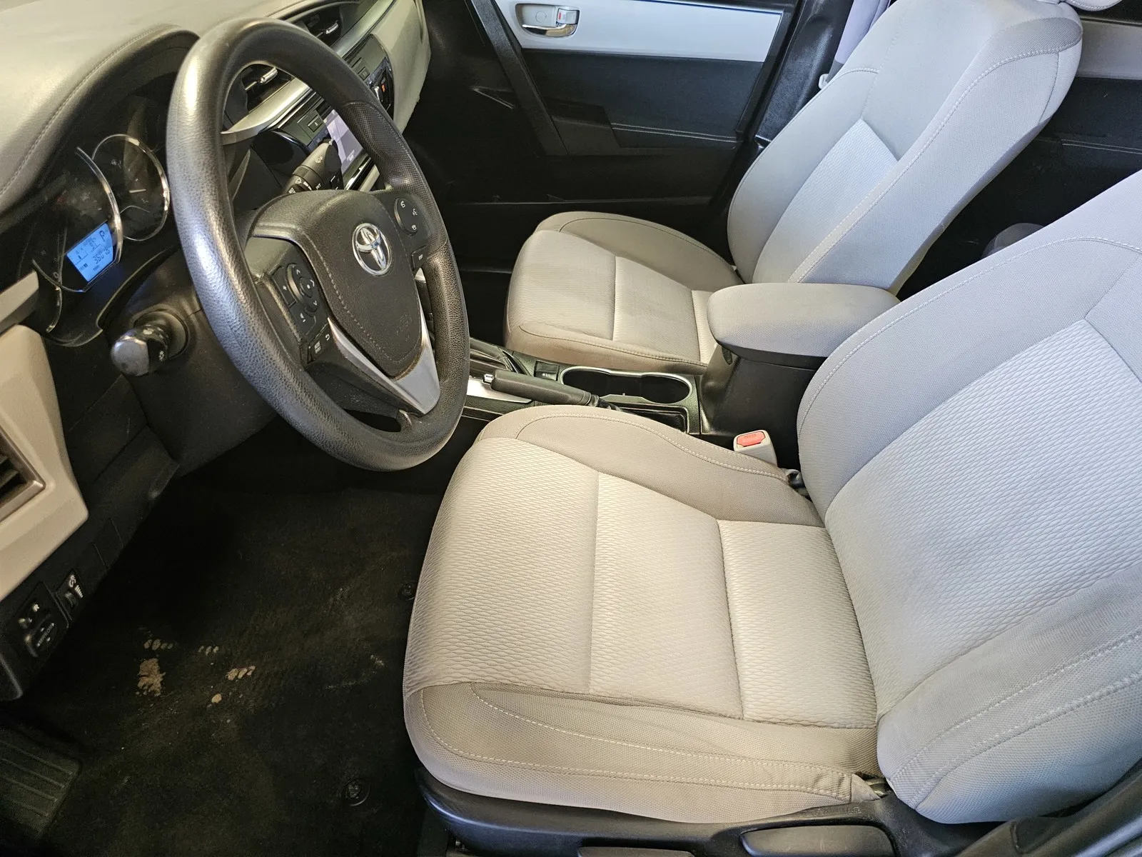 Toyota Corolla photo 13