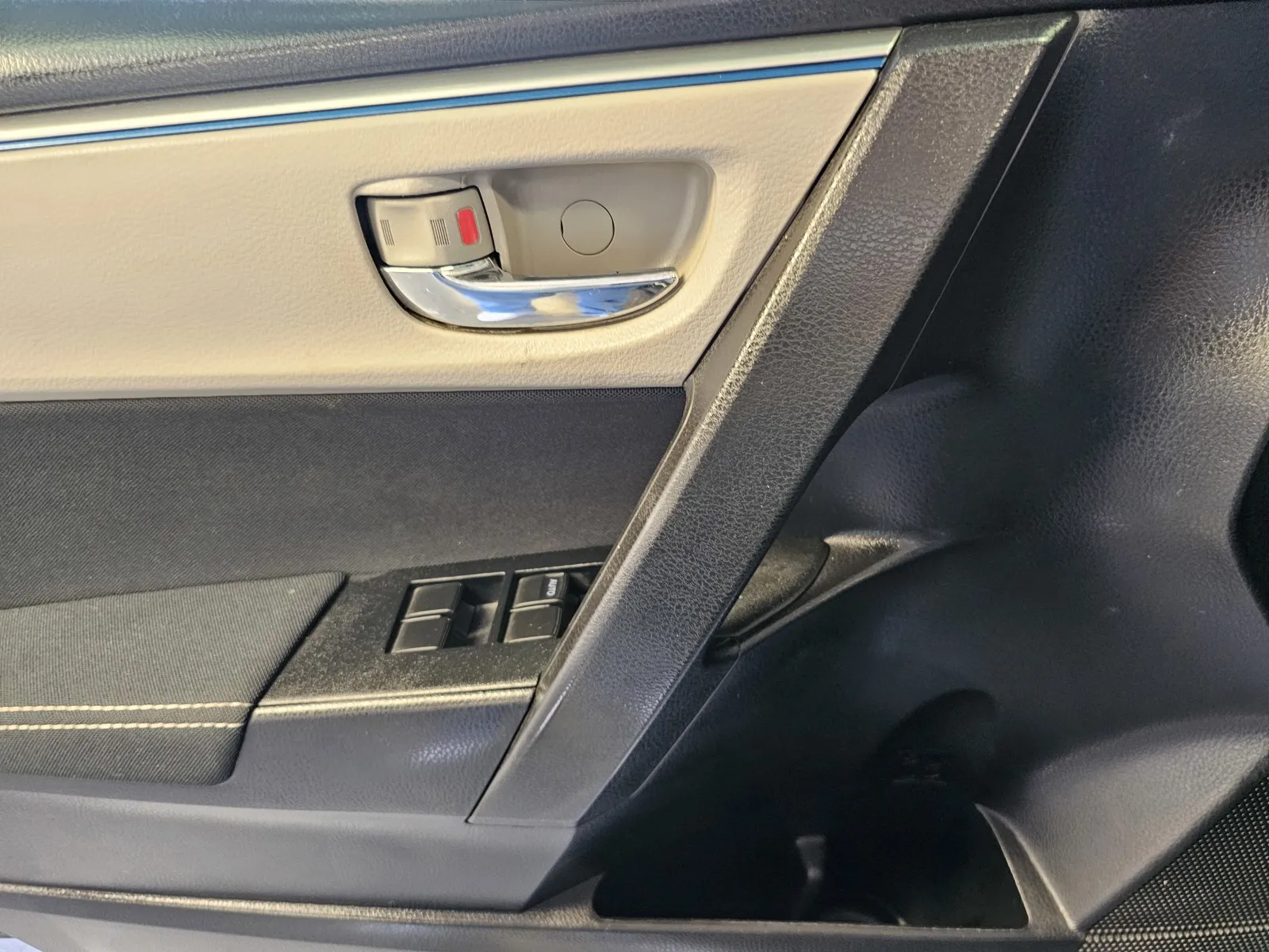 Toyota Corolla photo 12