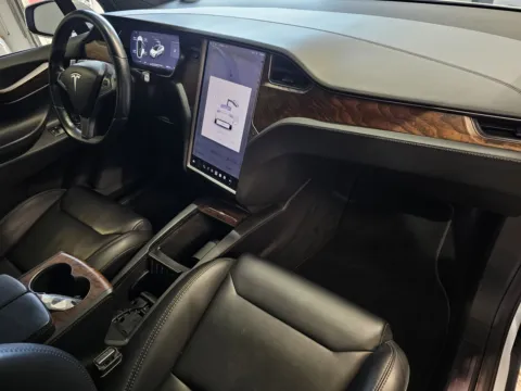 More photos of 2018 Tesla Model X at Premium Autos - Norco, CA