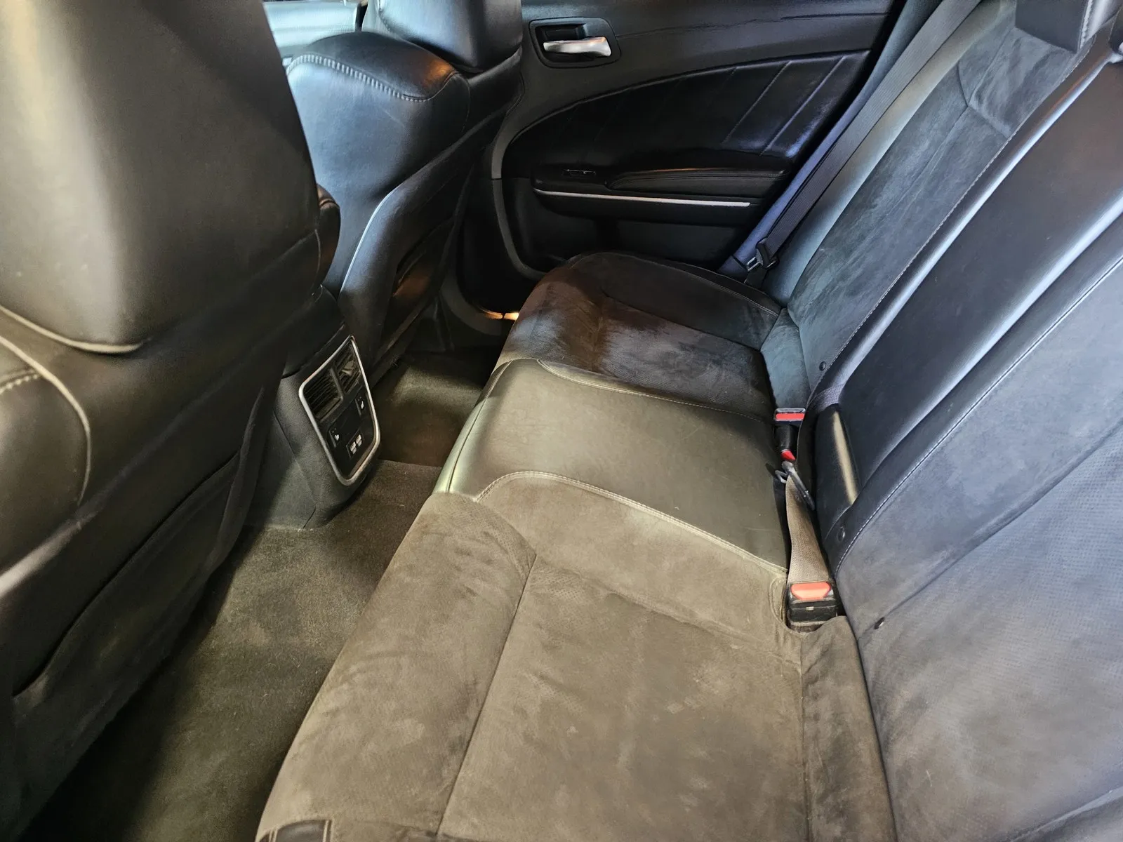 Dodge Charger photo 12