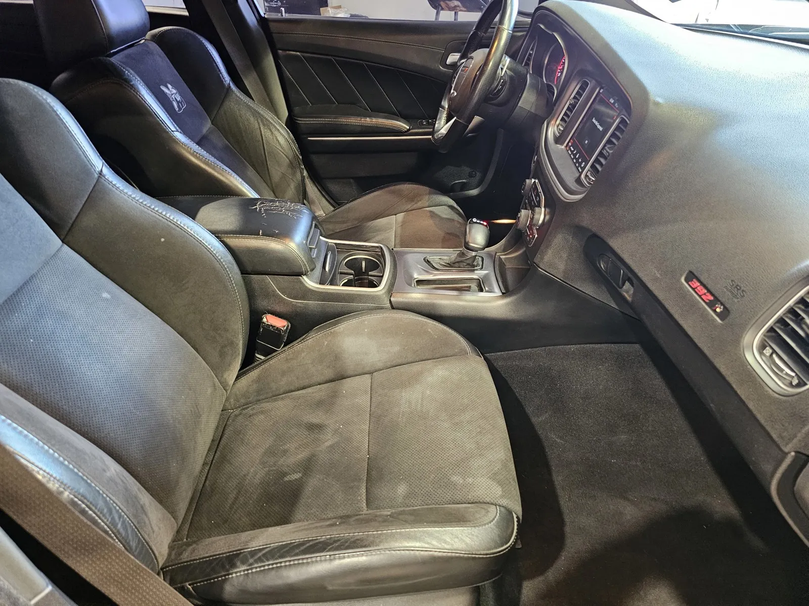 Dodge Charger photo 7