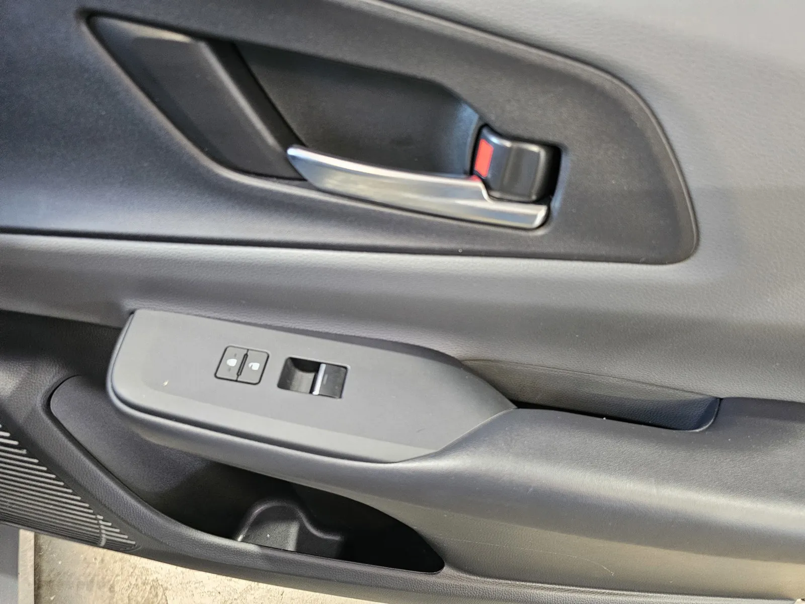 Toyota Prius photo 6