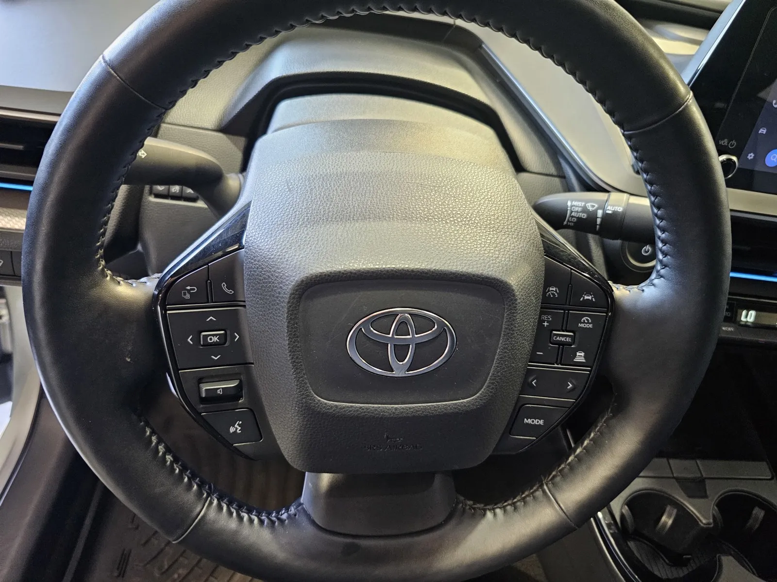 Toyota Prius photo 15