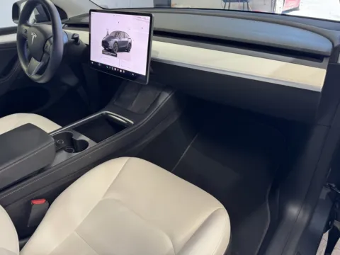 More photos of 2023 Tesla Model Y at Premium Autos - Norco, CA