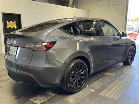 More photos of 2023 Tesla Model Y at Premium Autos - Norco, CA