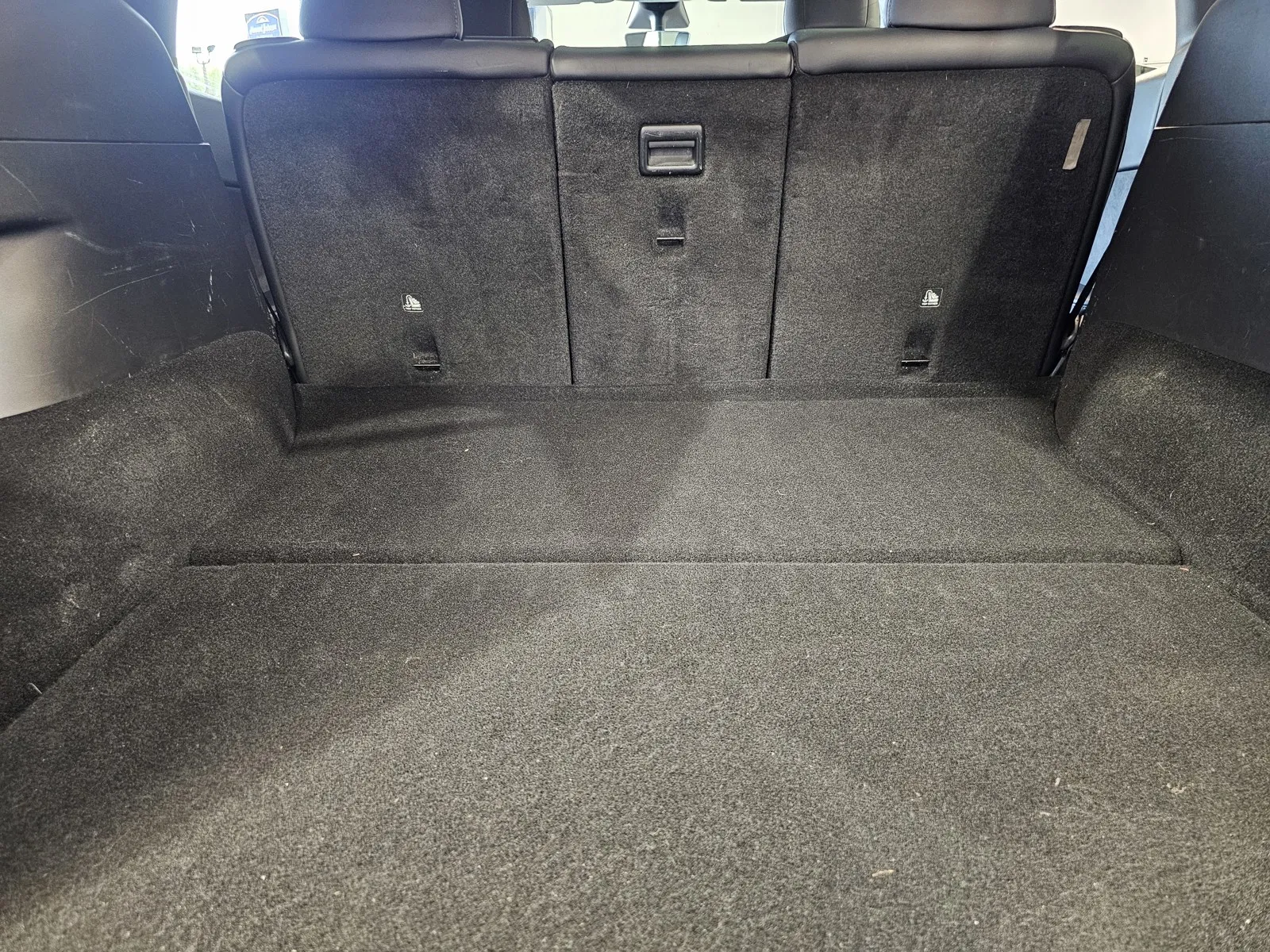 Tesla Model Y photo 10