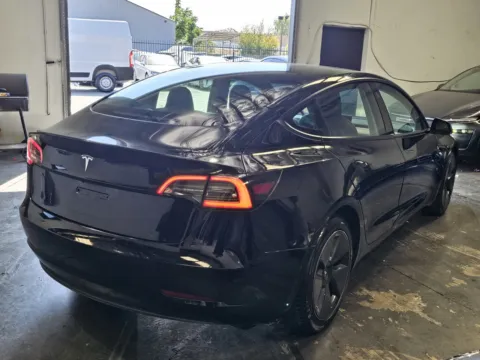 More photos of 2021 Tesla Model 3 Standard Range Plus at Premium Autos - Norco, CA