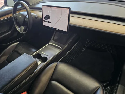 More photos of 2021 Tesla Model 3 Standard Range Plus at Premium Autos - Norco, CA