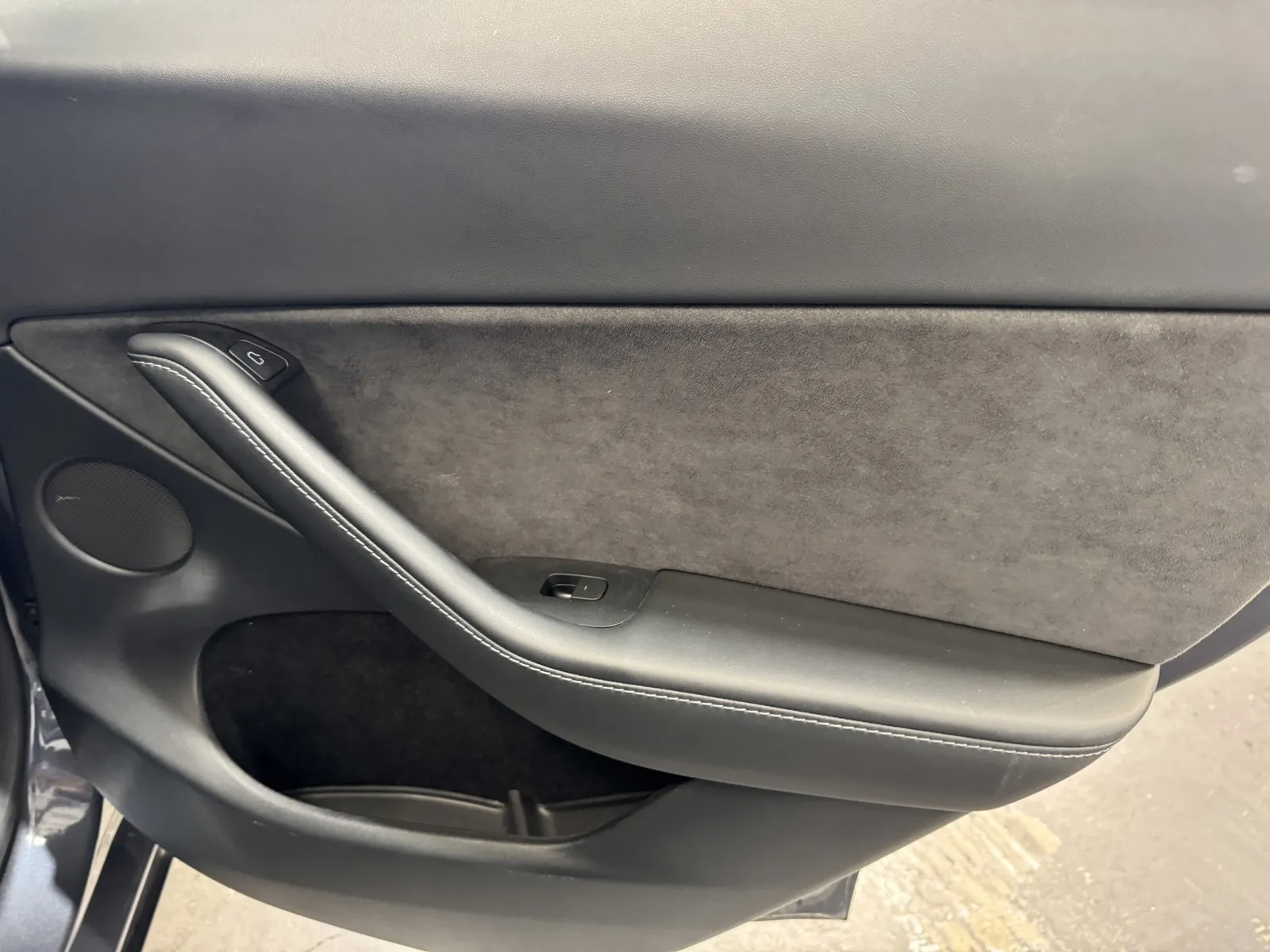 Tesla Model Y photo 9