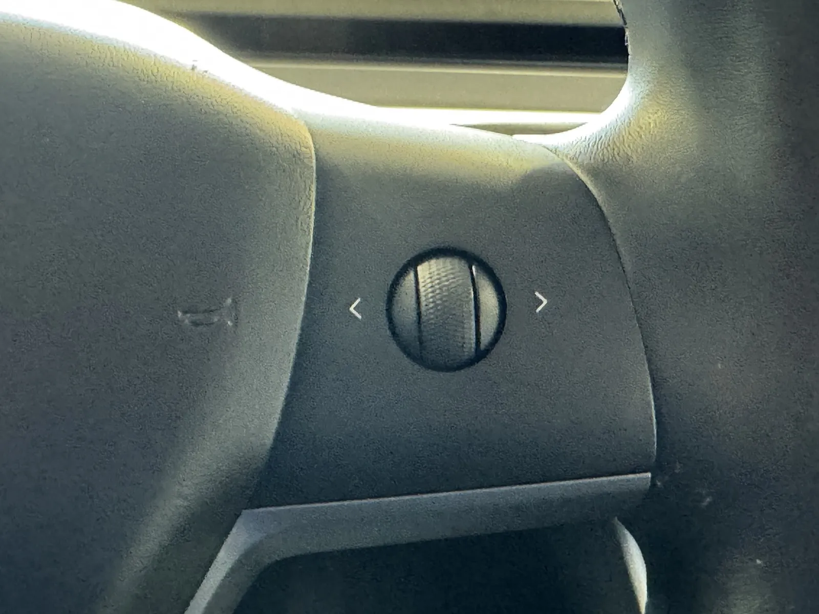 Tesla Model 3 photo 18