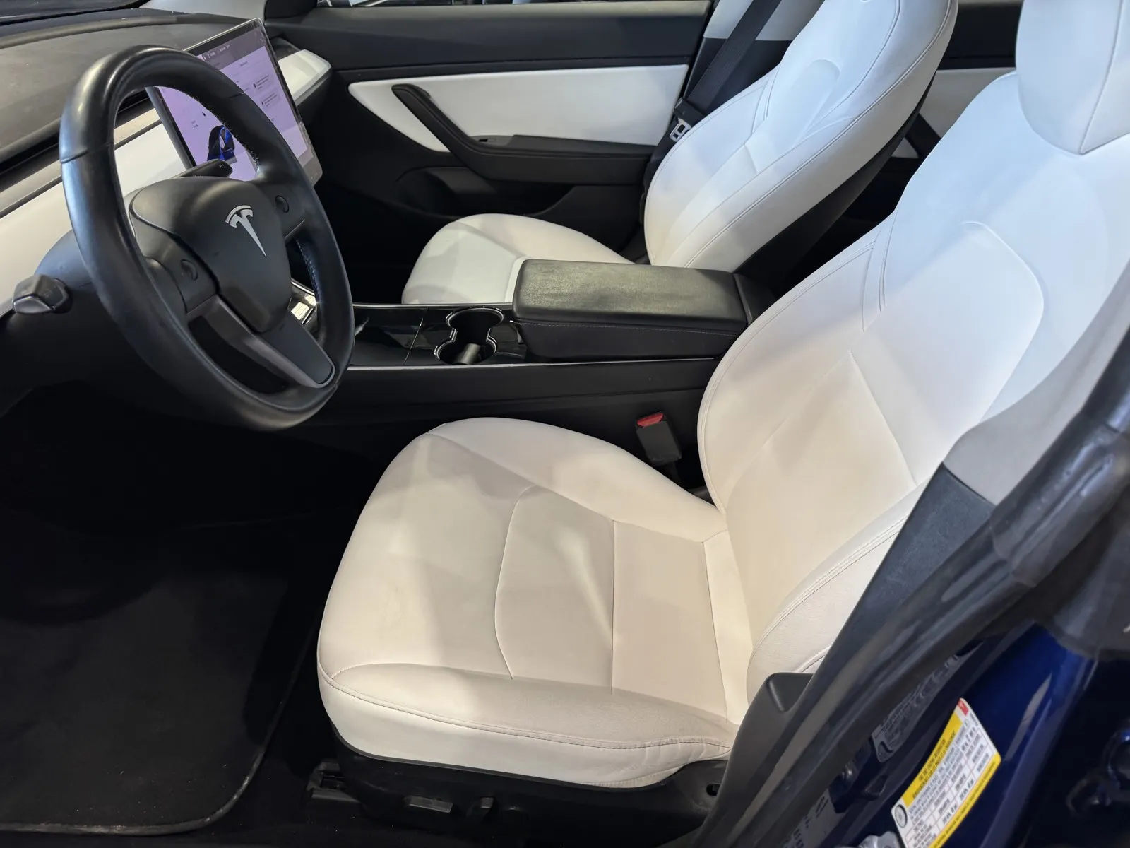 Tesla Model 3 photo 12