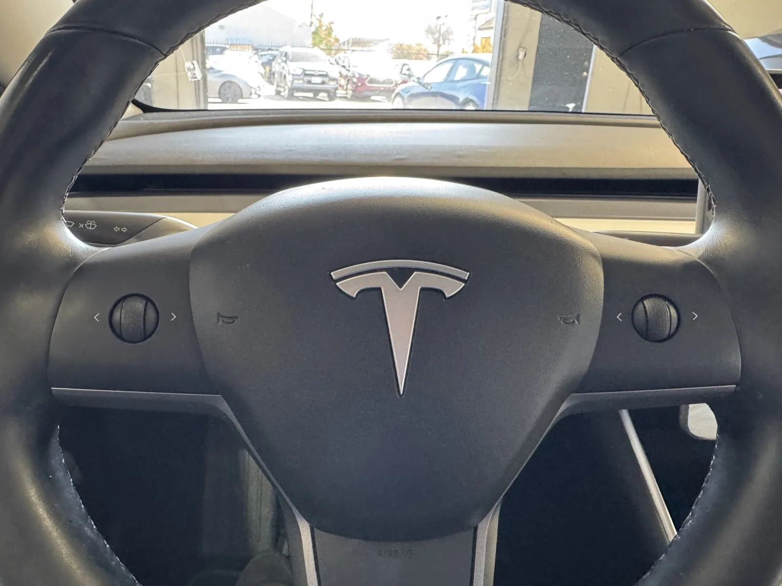Tesla Model 3 photo 20