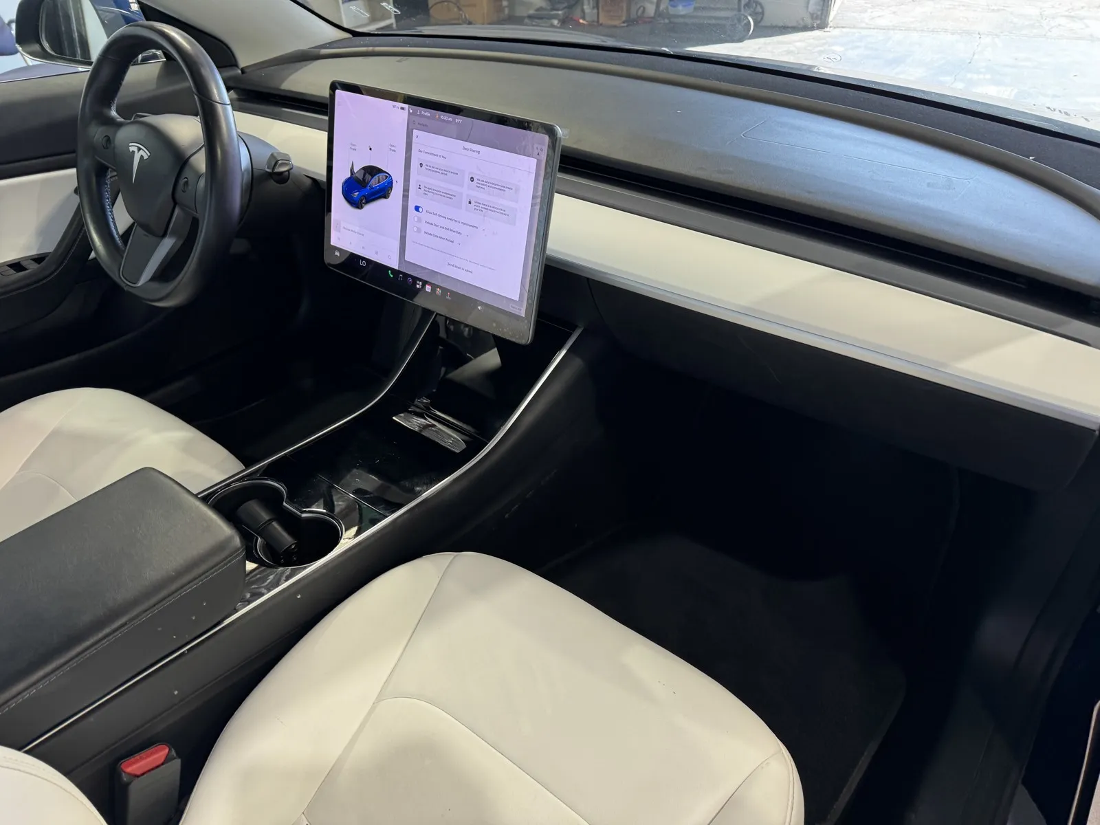 Tesla Model 3 photo 5