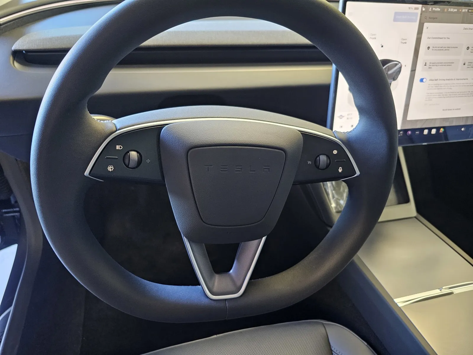 Tesla Model 3 photo 15