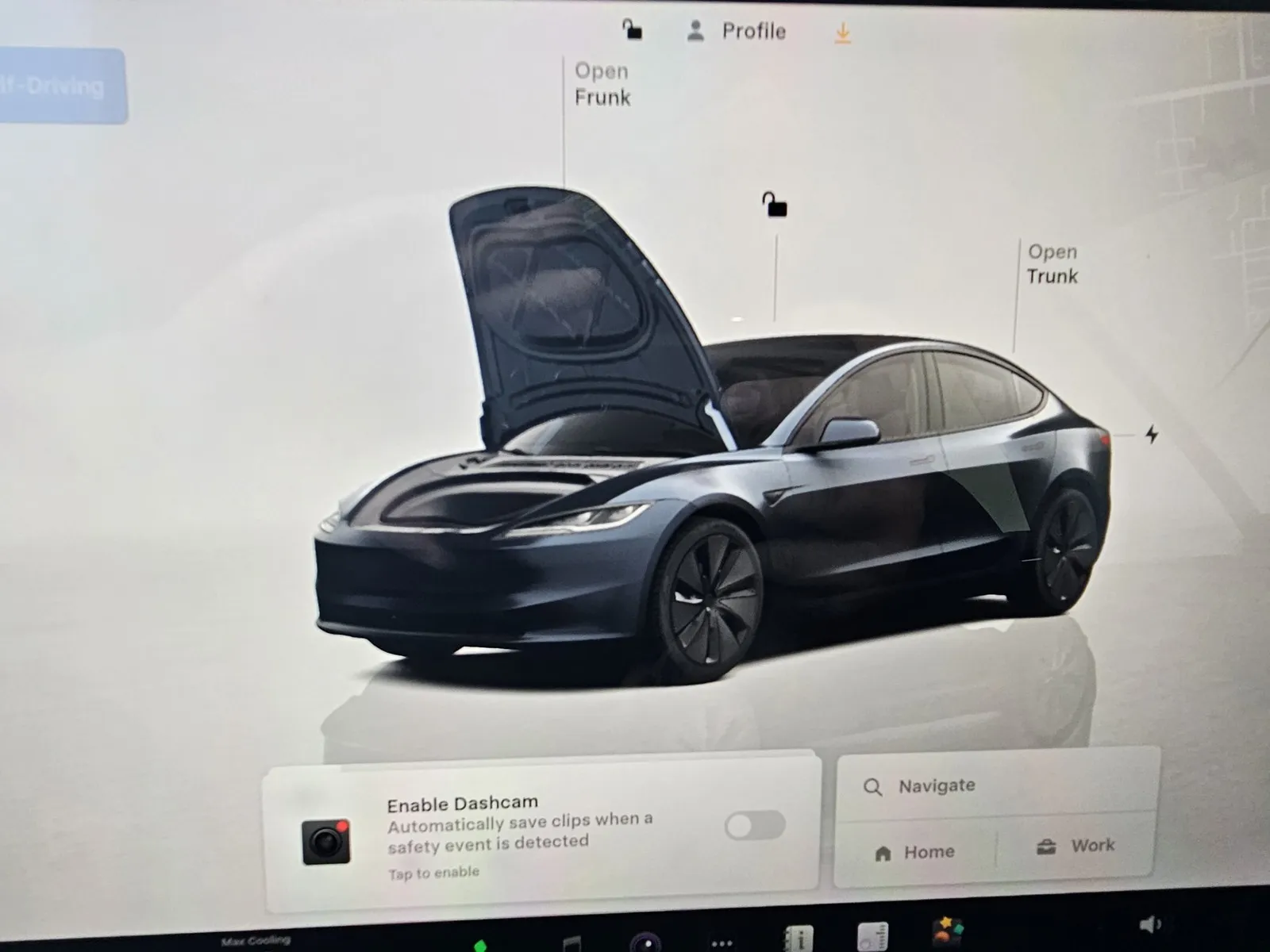 Tesla Model 3 photo 16