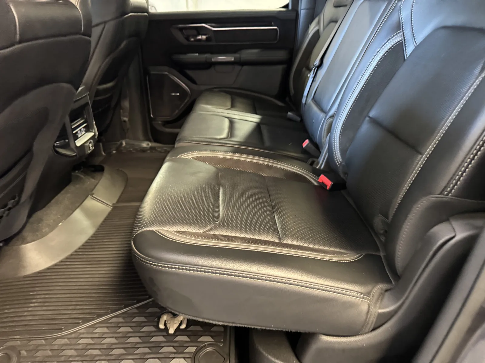 Ram 1500 photo 12