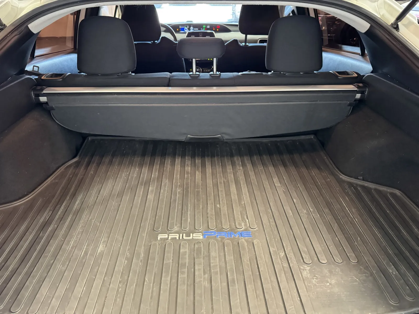 Toyota Prius photo 10