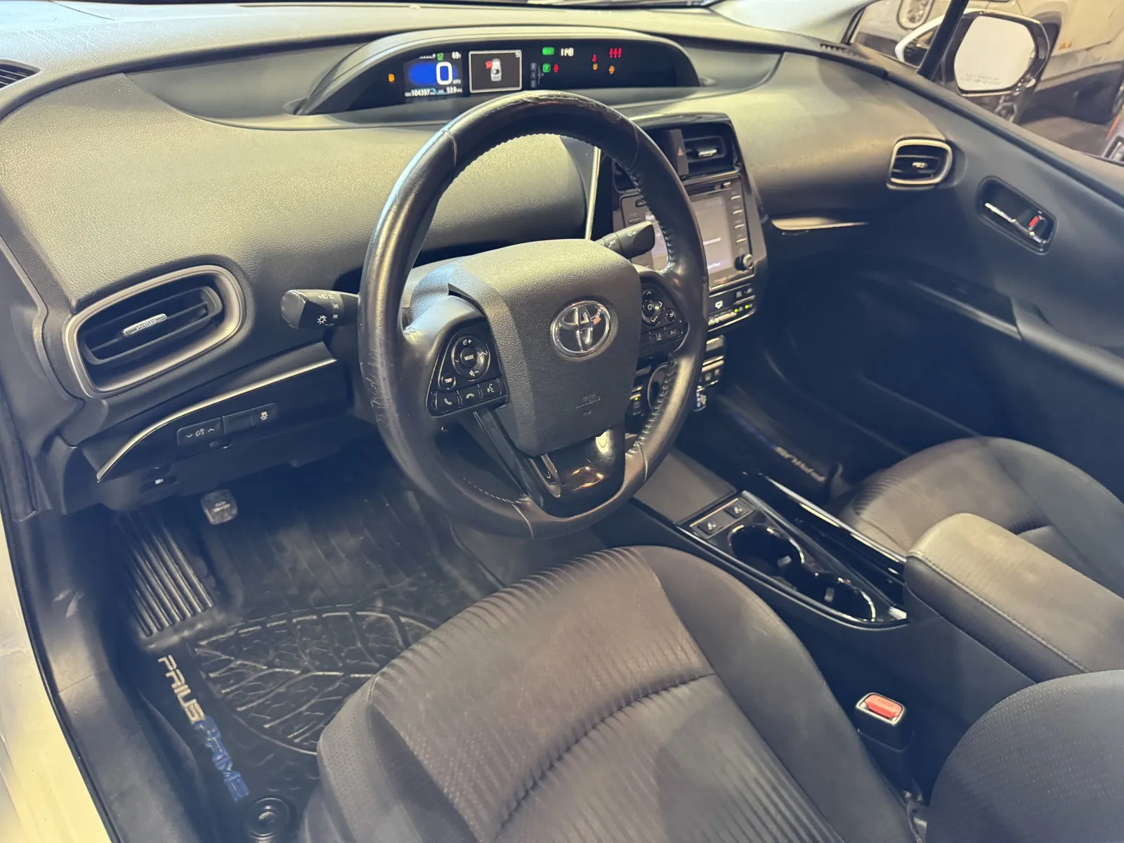 Toyota Prius photo 12