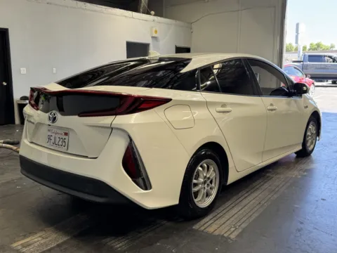 More photos of 2020 Toyota Prius Prime at Premium Autos - Norco, CA
