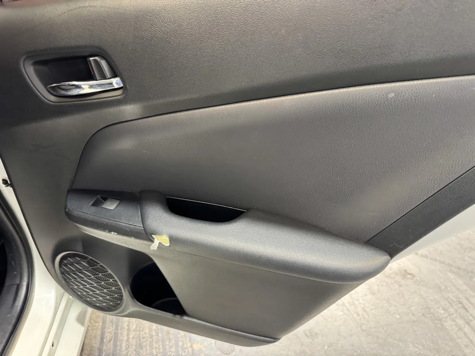 Toyota Prius photo 9