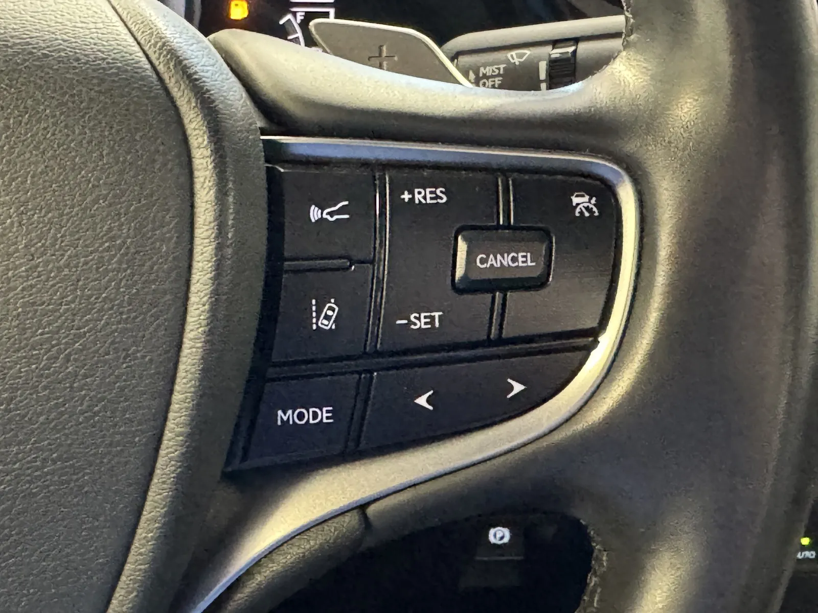 Lexus ES photo 18