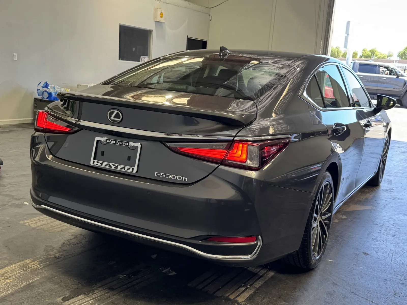 Lexus ES photo 4