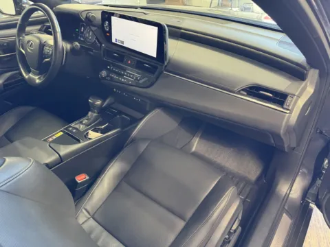 More photos of 2024 Lexus ES 300h at Premium Autos - Norco, CA