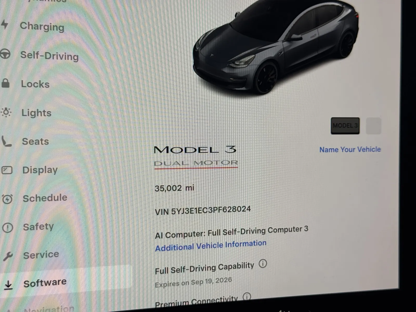 Tesla Model 3 photo 16