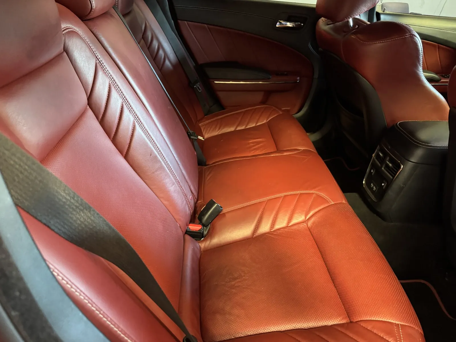 Dodge Charger photo 8