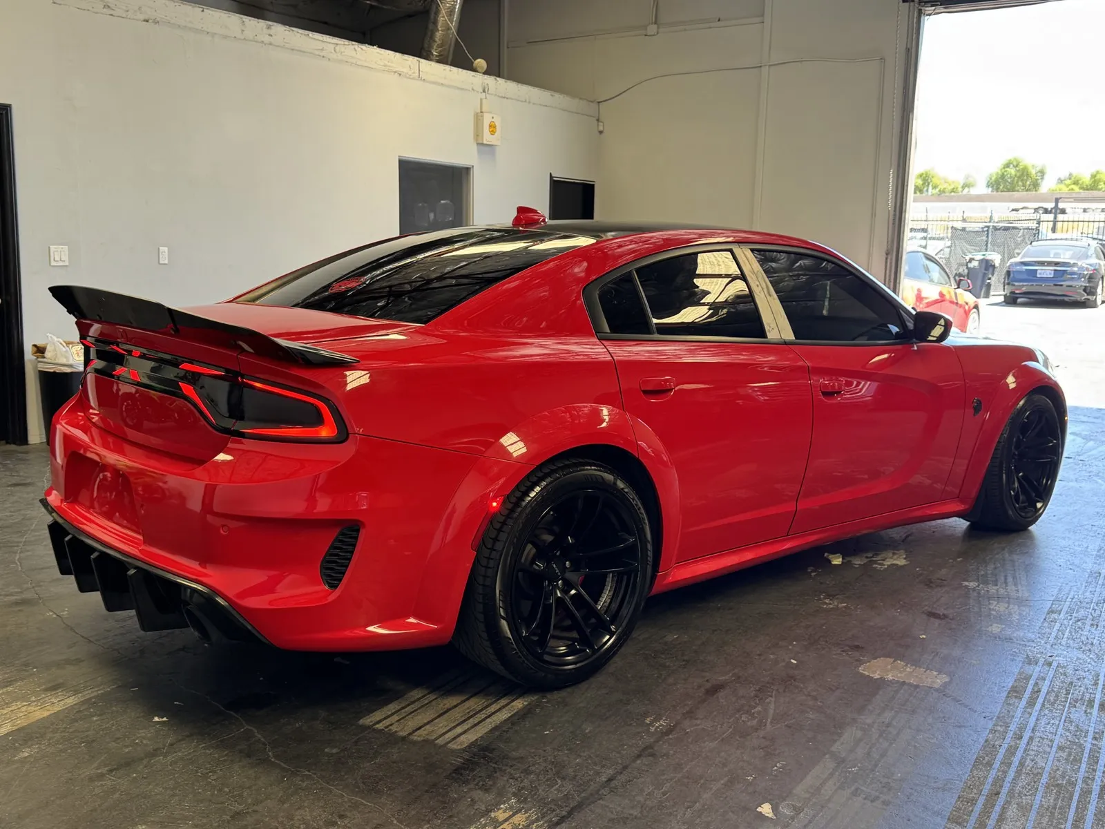 Dodge Charger photo 4