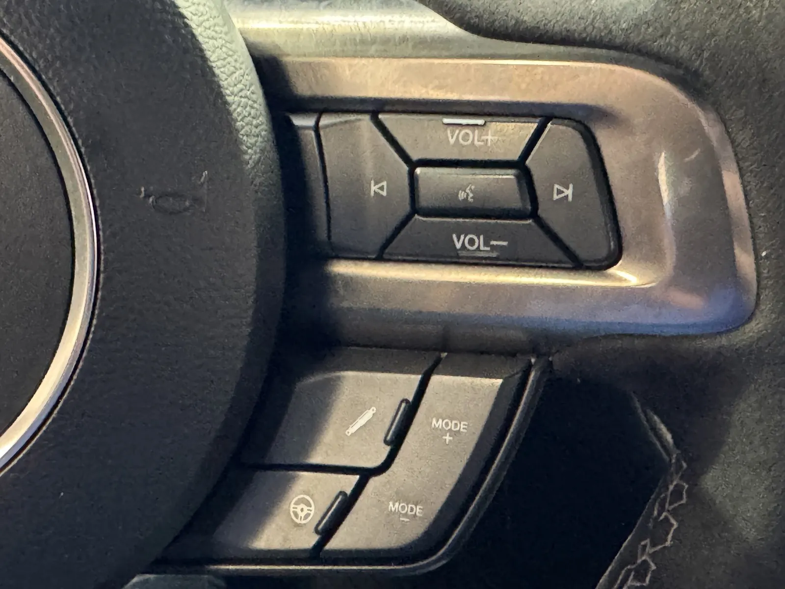 Ford Mustang photo 15