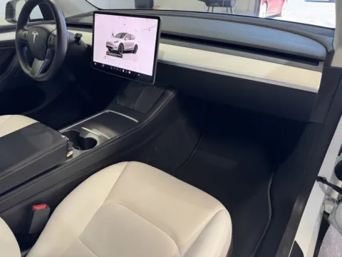 More photos of 2023 Tesla Model Y at Premium Autos - Norco, CA
