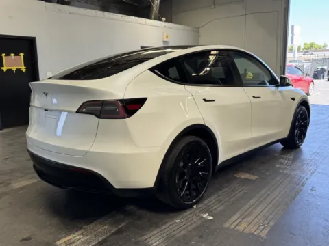 More photos of 2023 Tesla Model Y at Premium Autos - Norco, CA
