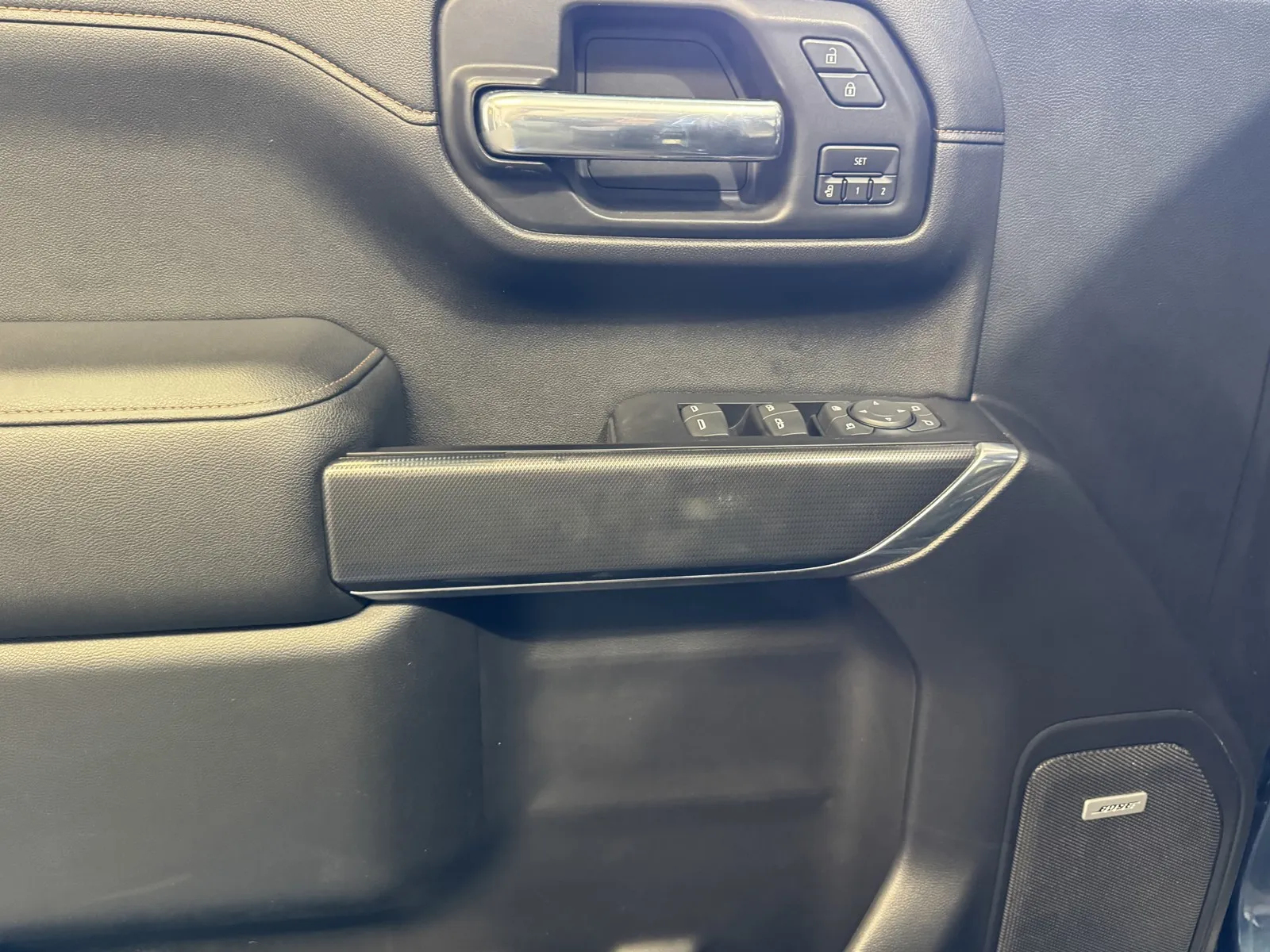 GMC Sierra photo 14