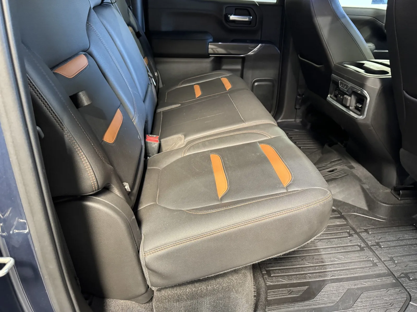 GMC Sierra photo 8