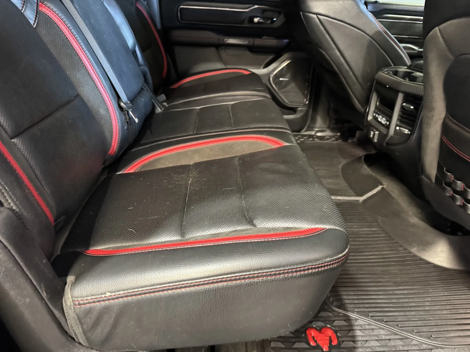 Ram 1500 photo 8