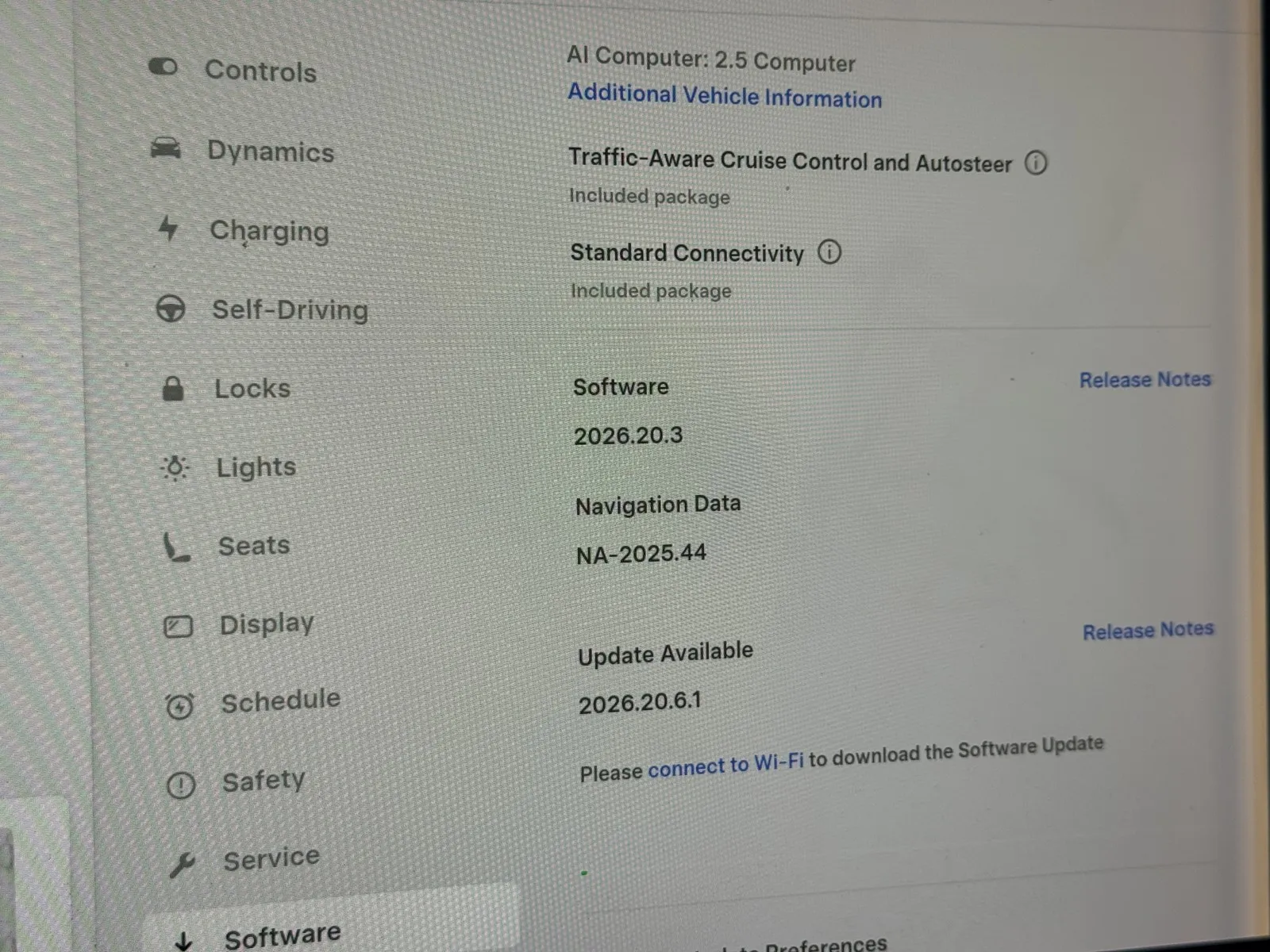 Tesla Model 3 photo 18