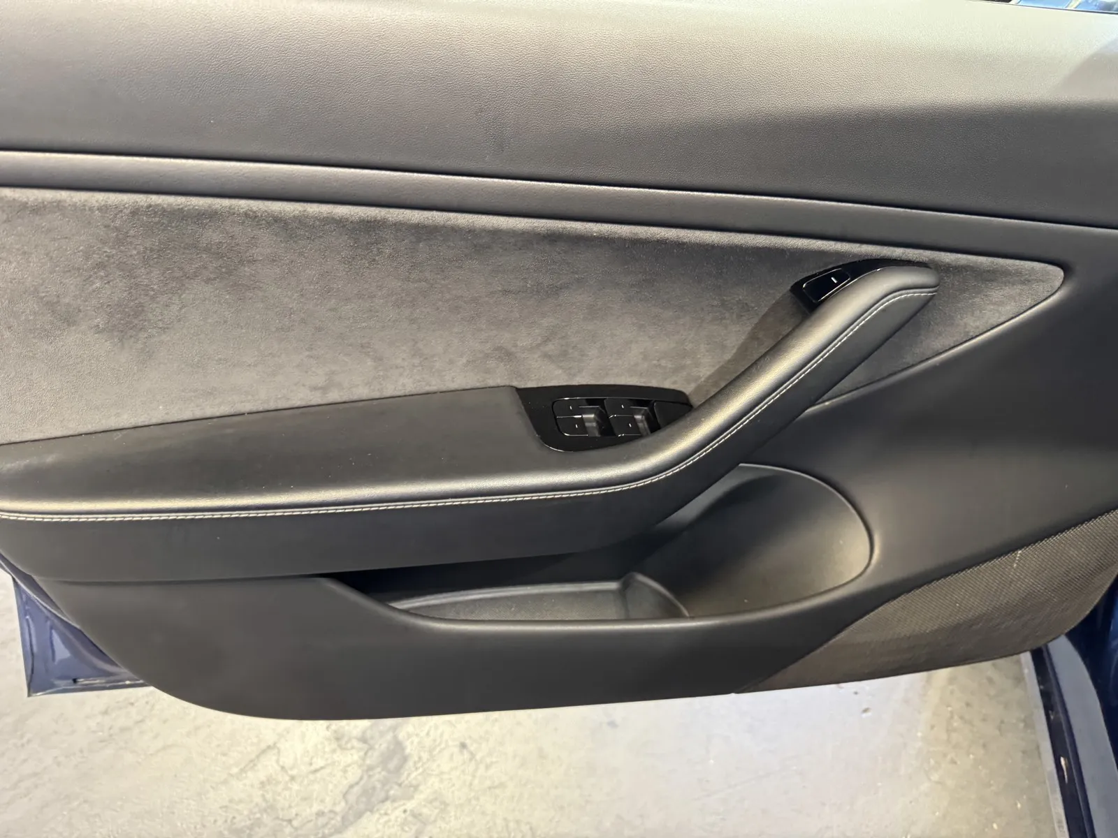 Tesla Model 3 photo 14