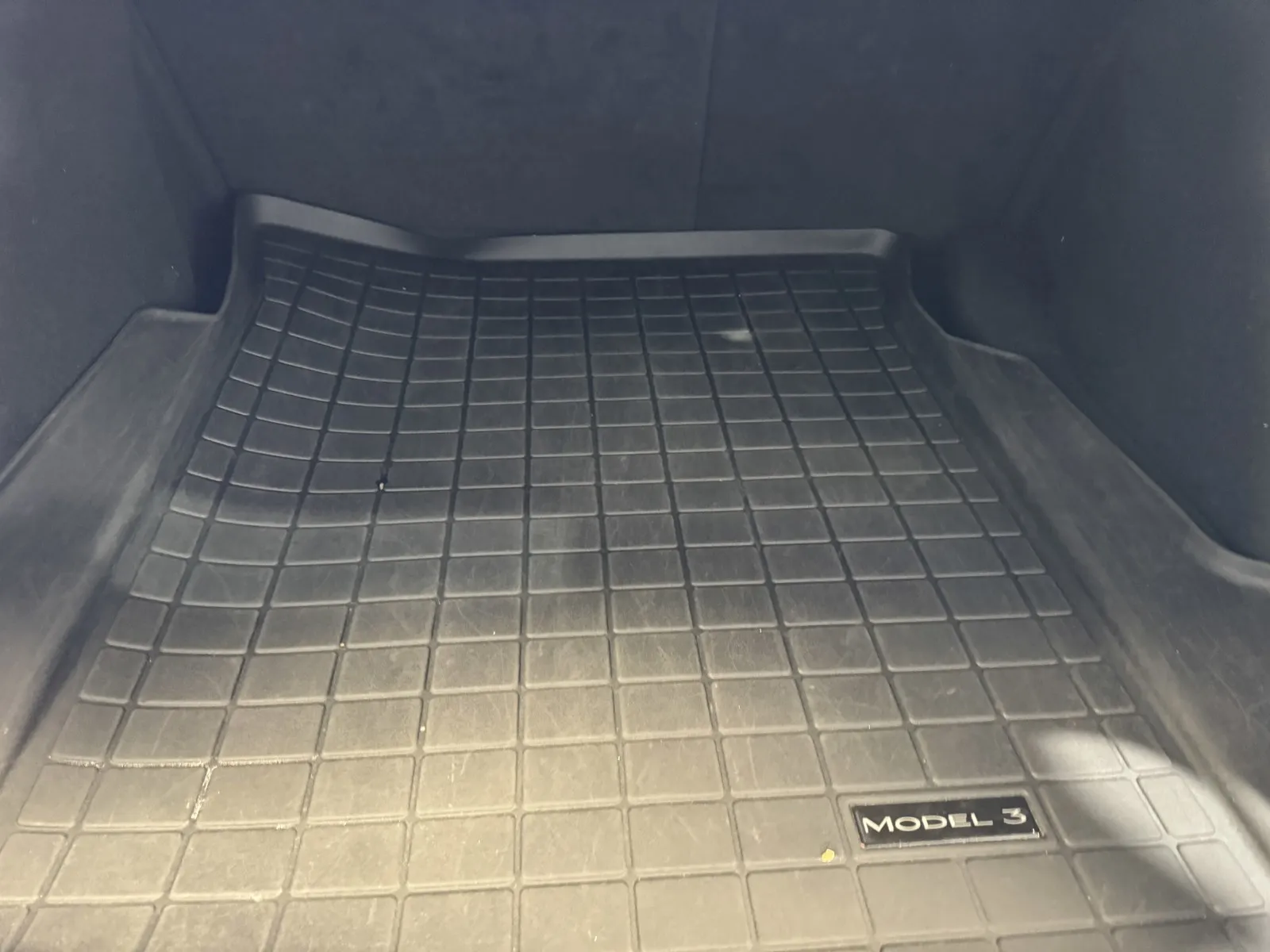Tesla Model 3 photo 10