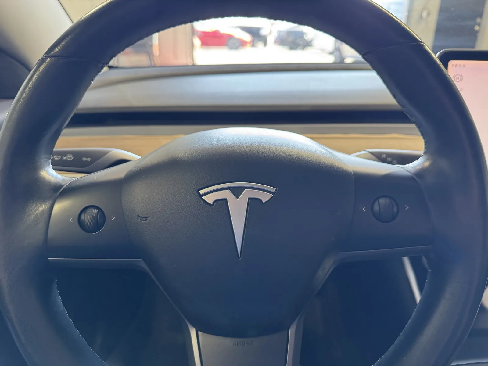 Tesla Model 3 photo 22