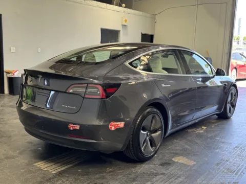 More photos of 2018 Tesla Model 3 at Premium Autos - Norco, CA