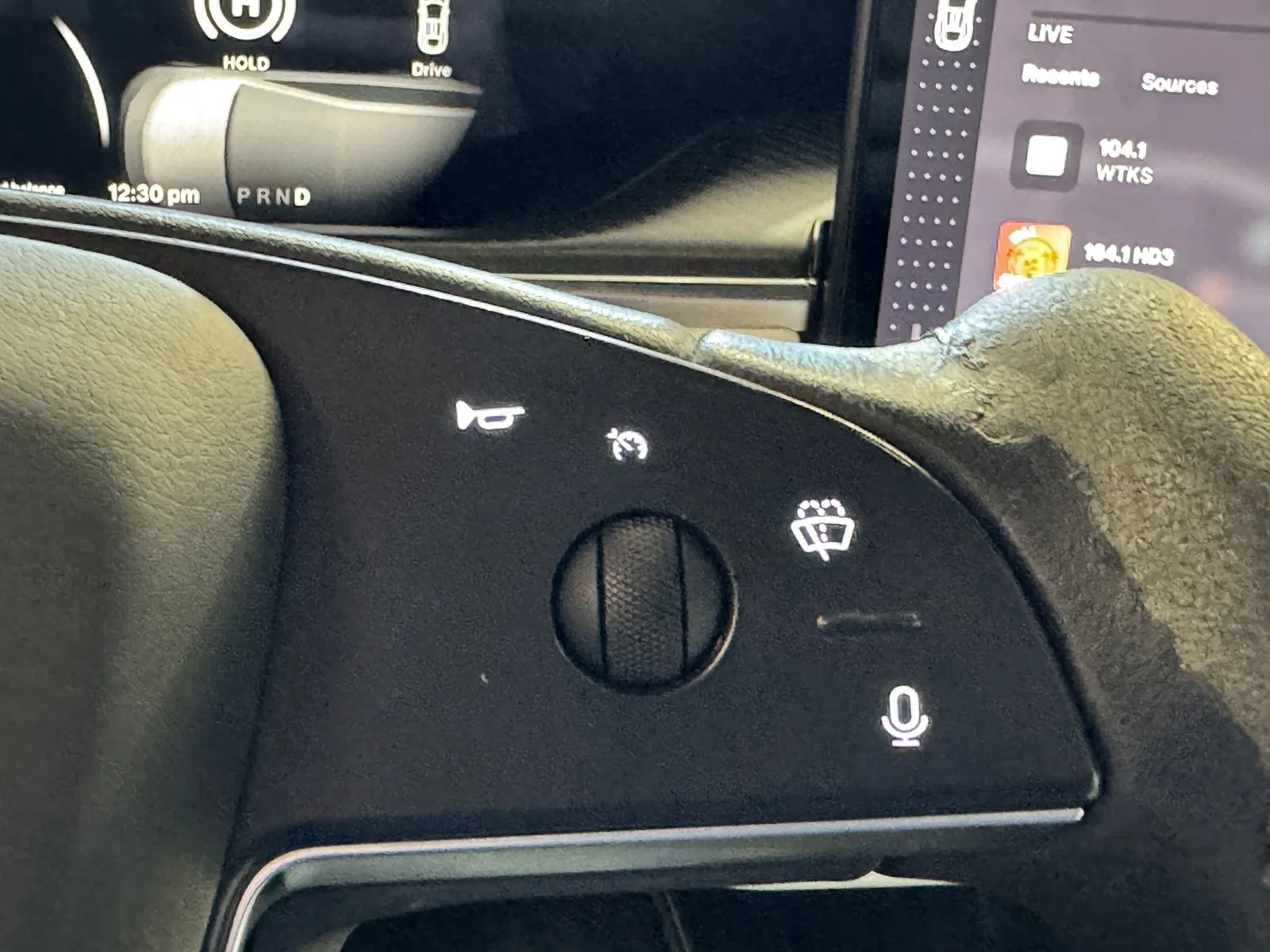 Tesla Model X photo 16