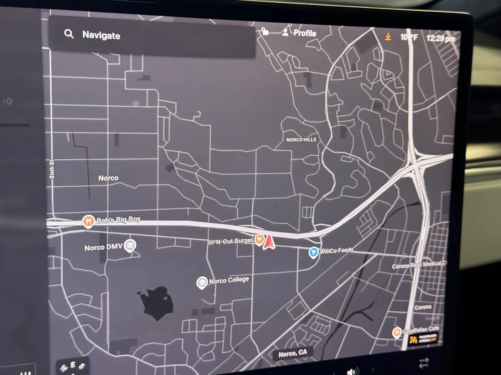 Tesla Model X photo 14
