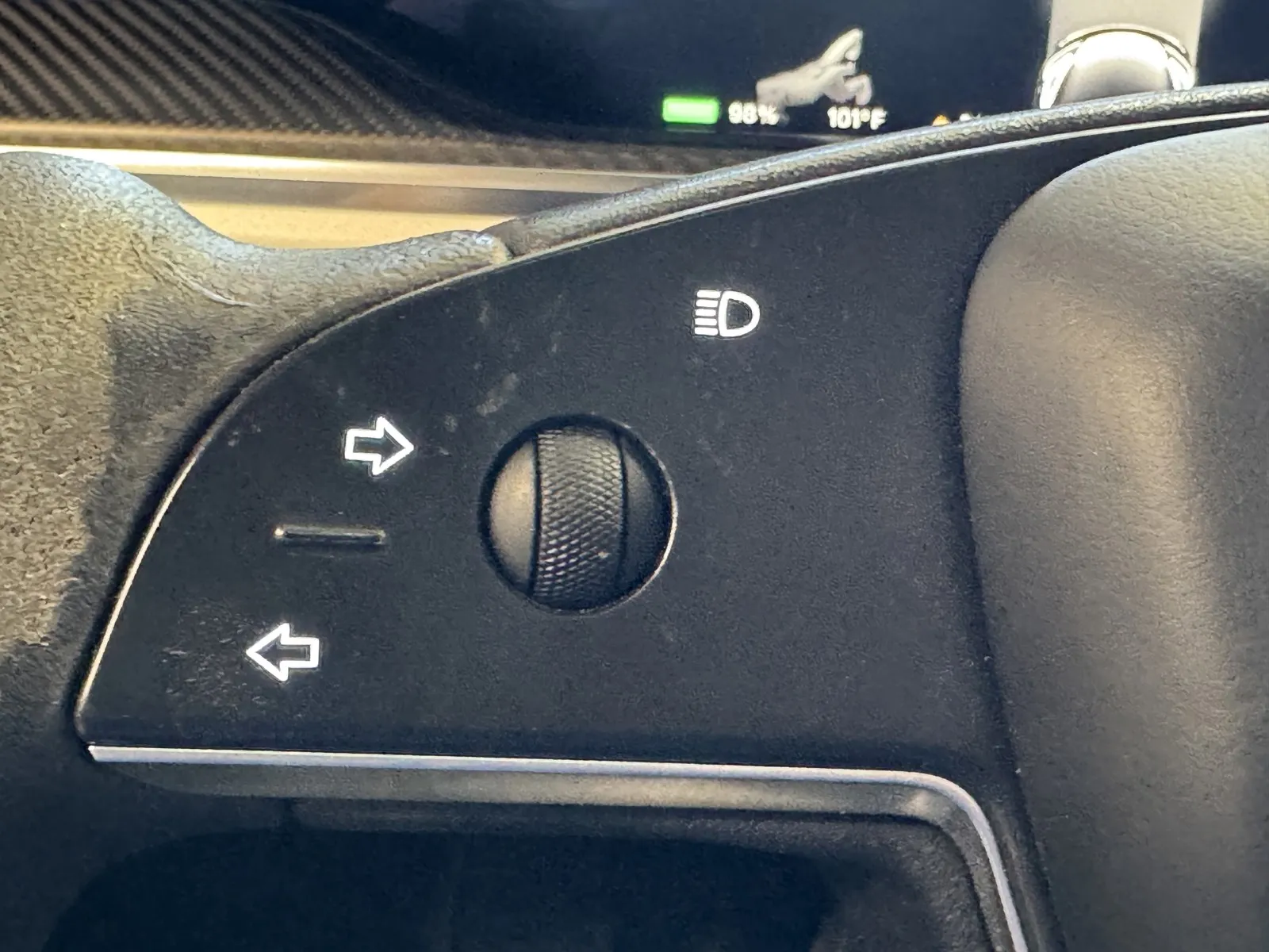 Tesla Model X photo 17