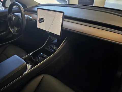 More photos of 2018 Tesla Model 3 Long Range at Premium Autos - Norco, CA