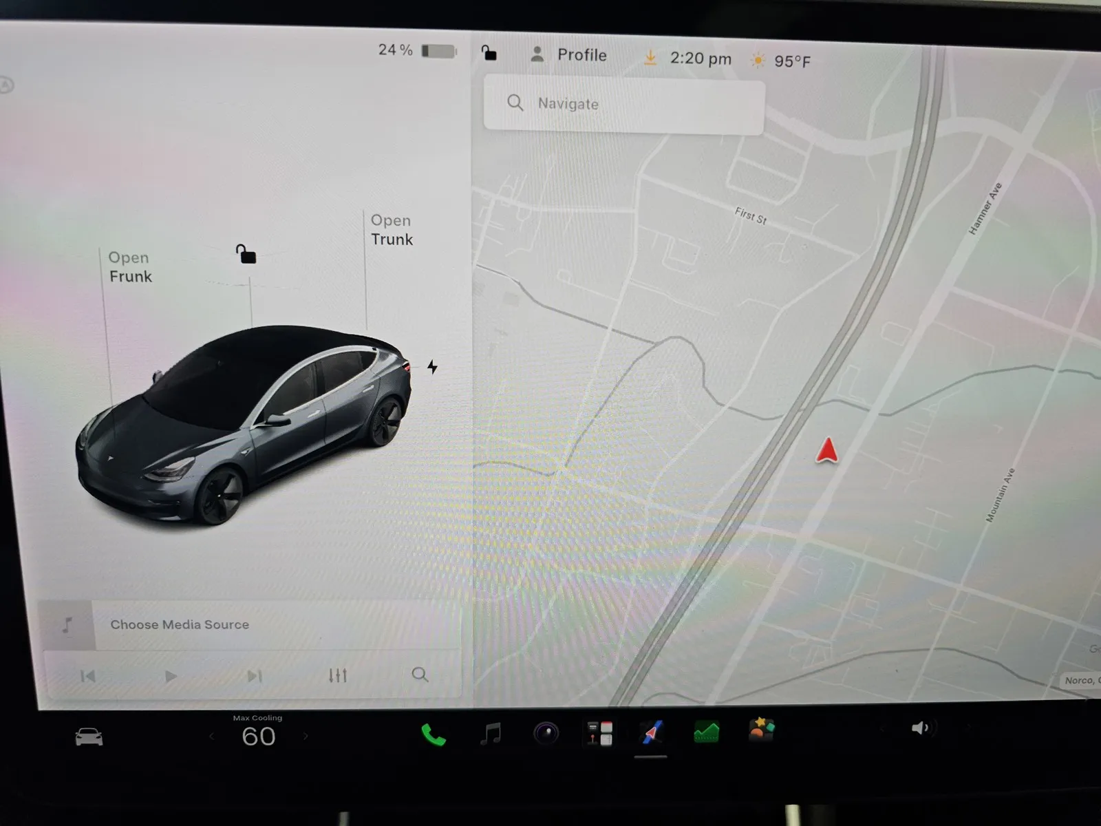 Tesla Model 3 photo 16