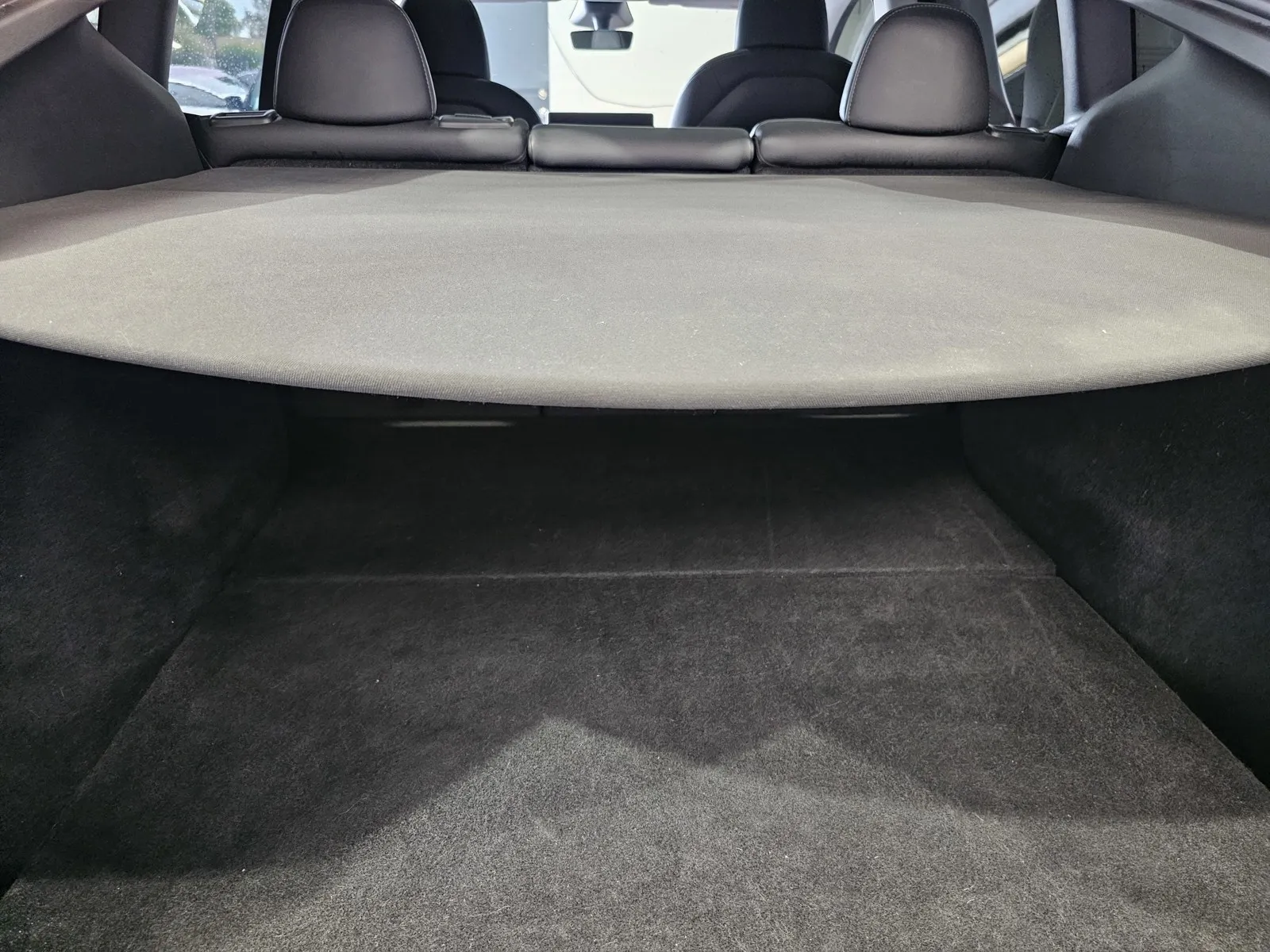 Tesla Model Y photo 10