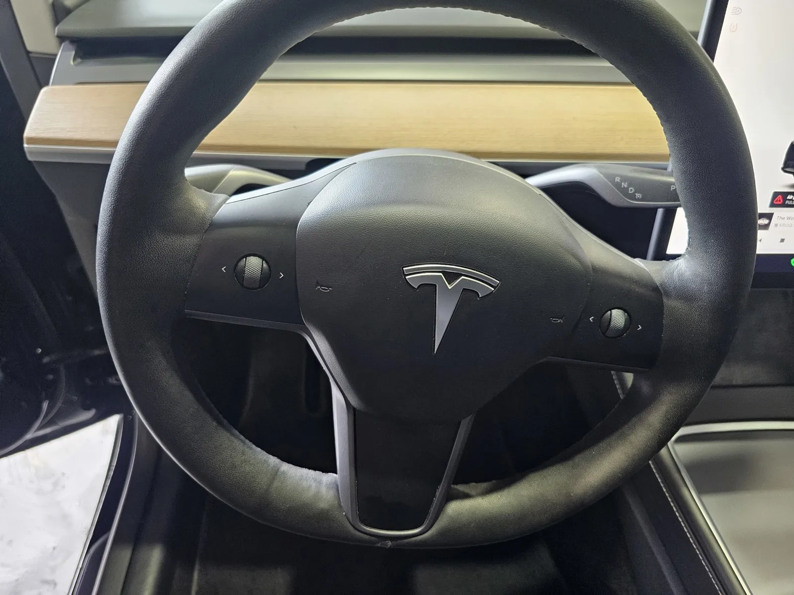 Tesla Model Y photo 15